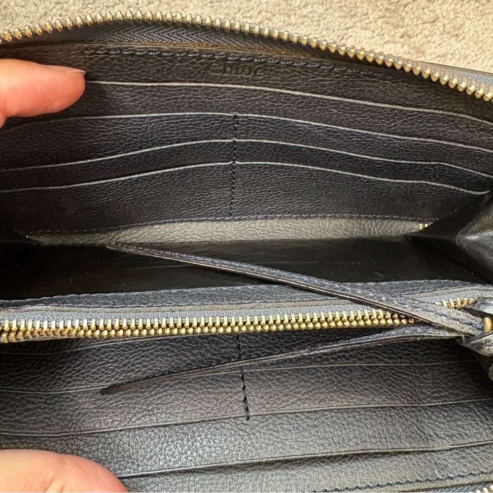 Chloé Black Zip Around Accordian Wallet - Picture 6 of 11